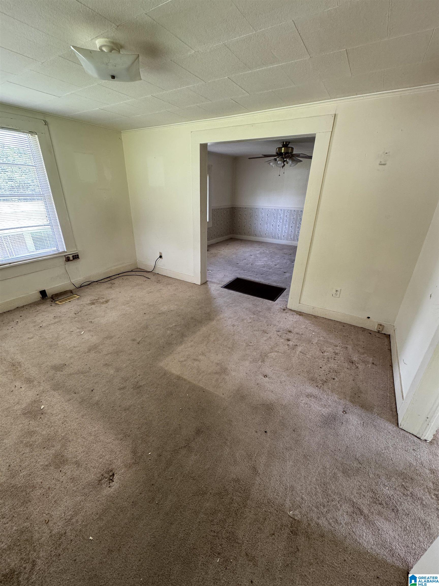 1015 Patterson Street Anniston, AL 36201 - Photo 3 of 24