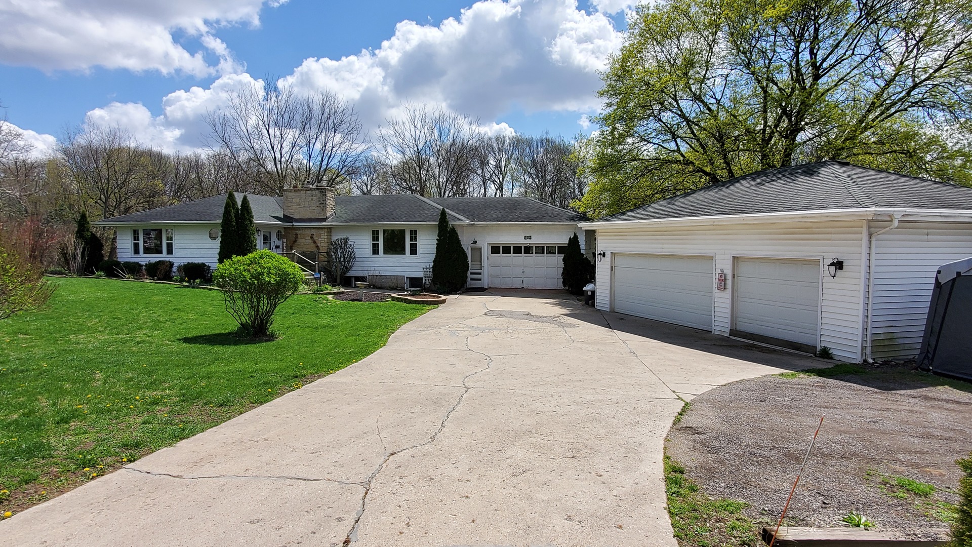 1504 Maple Road Joliet, IL 60432 - Photo 1 of 27