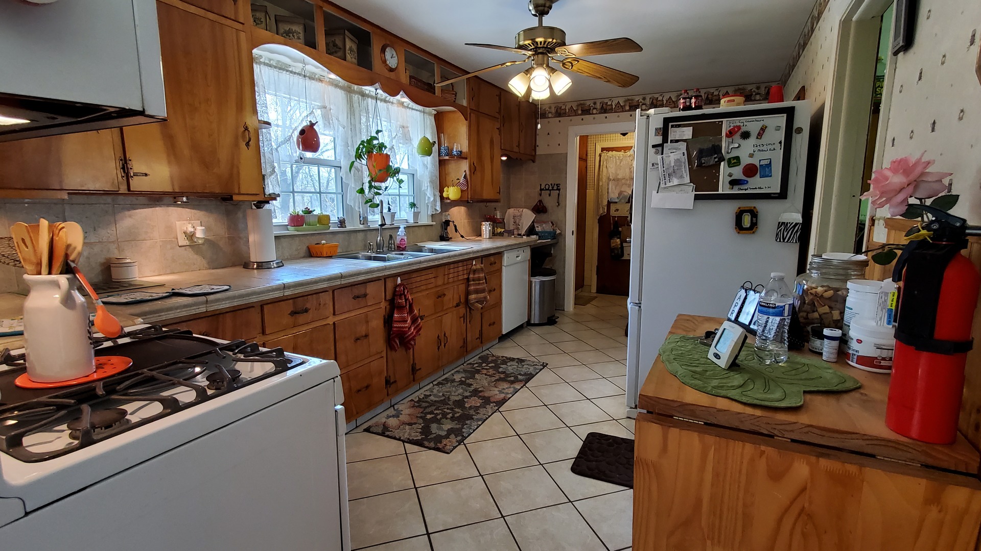 1504 Maple Road Joliet, IL 60432 - Photo 2 of 27