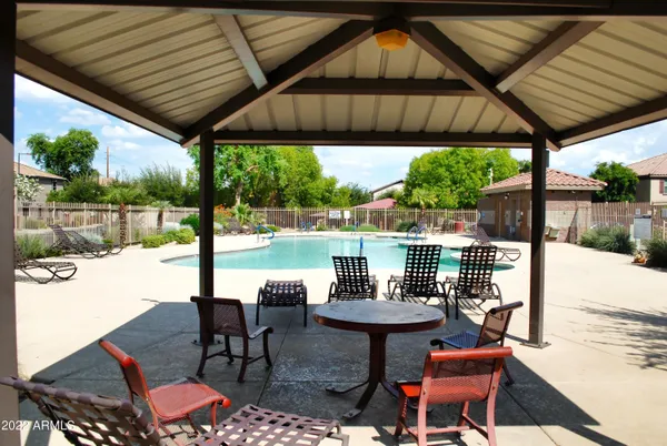 $1,575 | 1420 North 81st Avenue, Phoenix, AZ 85043