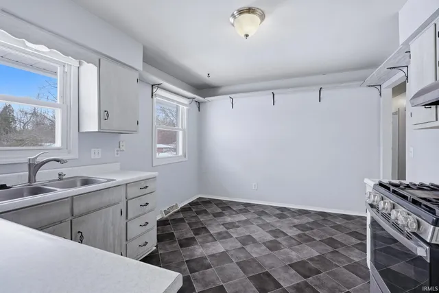 $289,000 | 4022 West Glen Oaks Drive, Bloomington, IN 47403