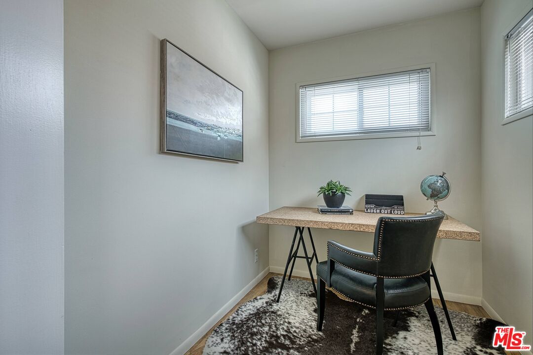 95 Kenneth Street Camarillo, CA 93010 - Photo 16 of 25 a workspace with furniture and window