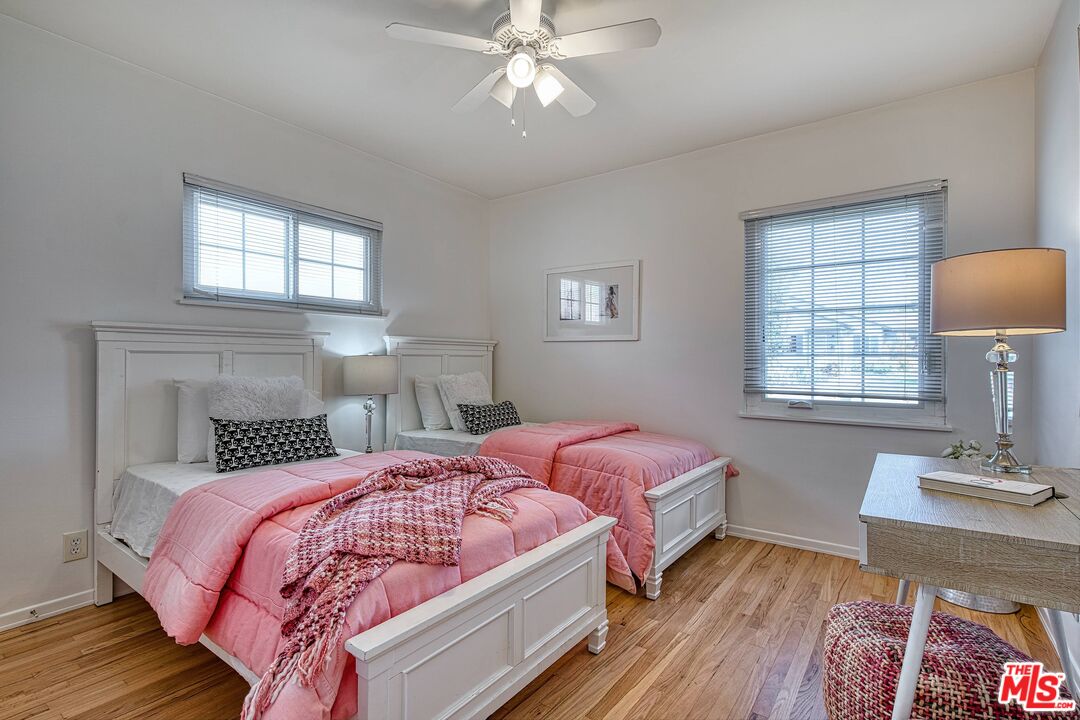 95 Kenneth Street Camarillo, CA 93010 - Photo 17 of 25 a bedroom with bed and a window