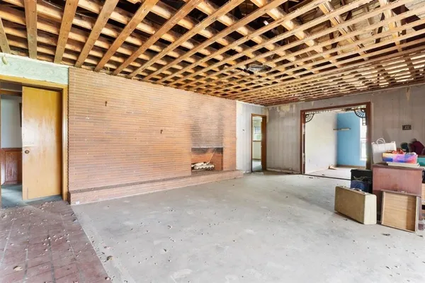 $199,900 | 3727 Kingston Street, Lake Charles, LA 70605