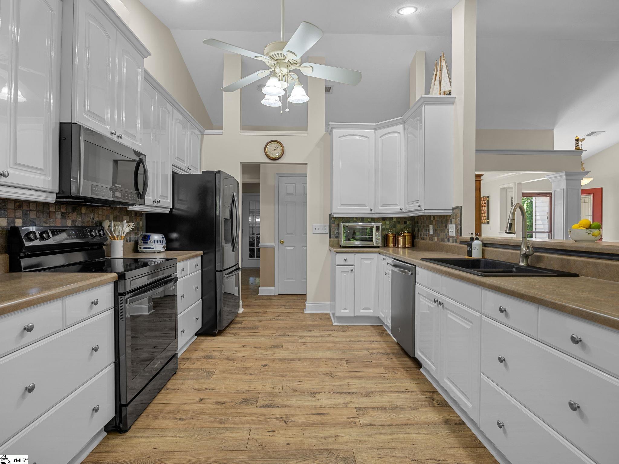 46 Lee Street Lyman, SC 29365 - Photo 17 of 50