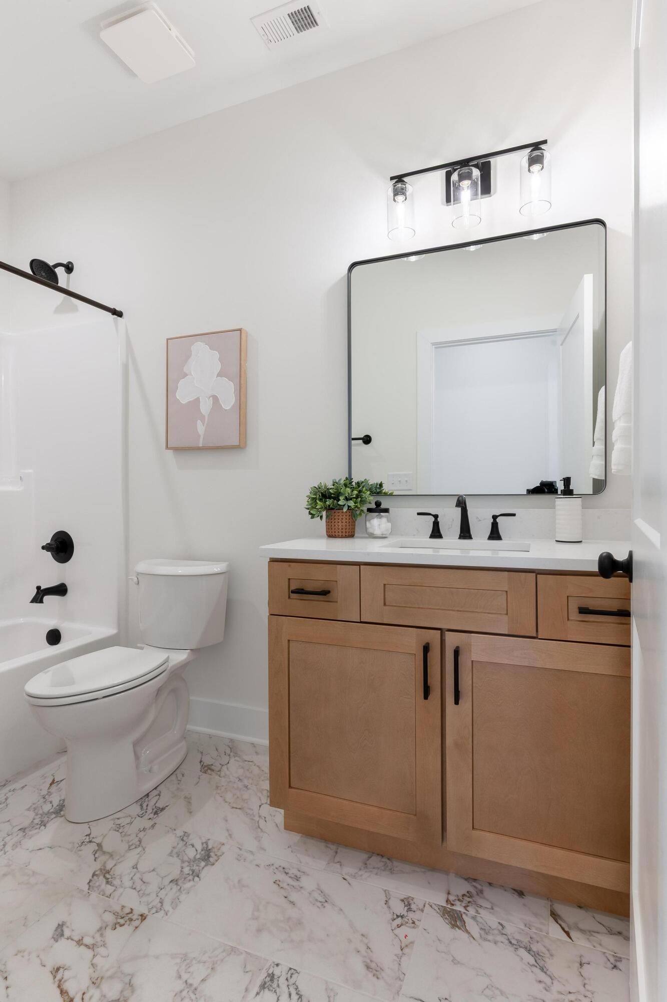 3417 Harris Lane Chattanooga, TN 37419 - Photo 17 of 20 2026_01_January_3417_Harris_Ln_0036