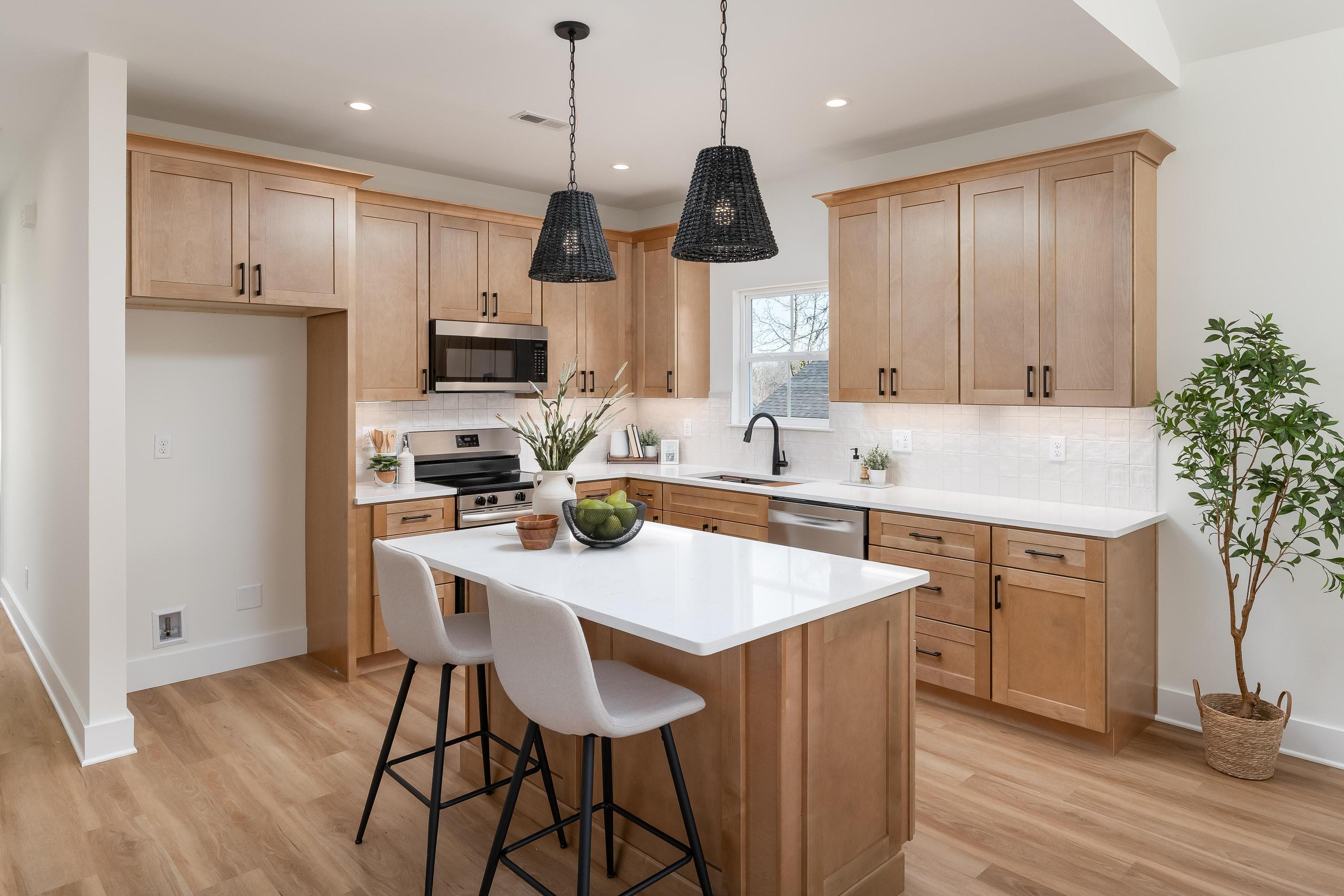 3417 Harris Lane Chattanooga, TN 37419 - Photo 5 of 20 2026_01_January_3417_Harris_Ln_0020