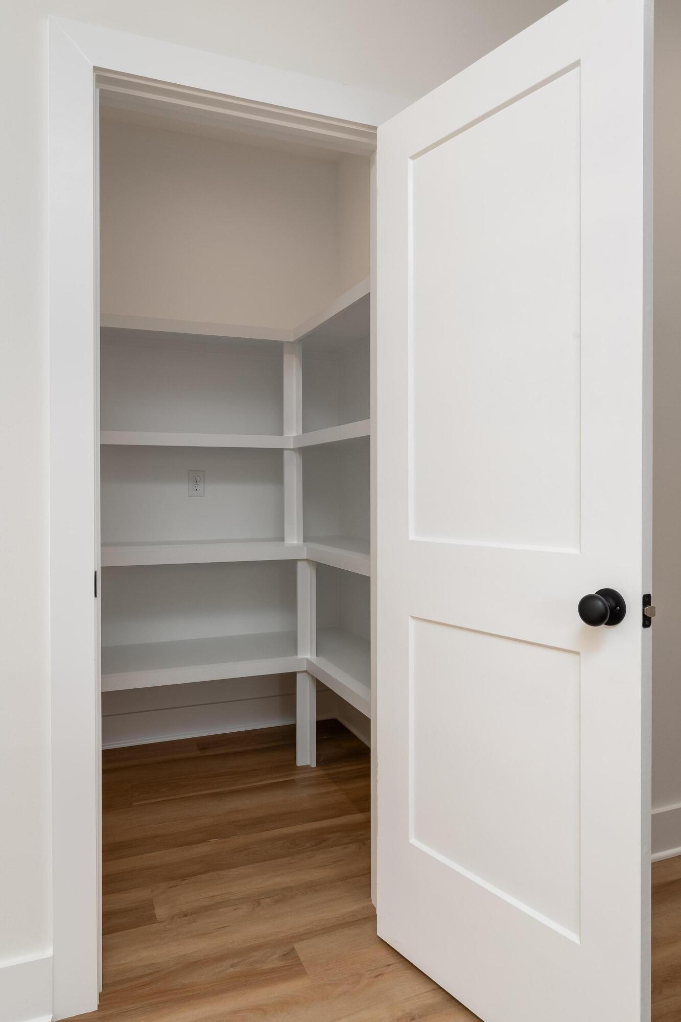 3417 Harris Lane Chattanooga, TN 37419 - Photo 9 of 20 2026_01_January_3417_Harris_Ln_0027