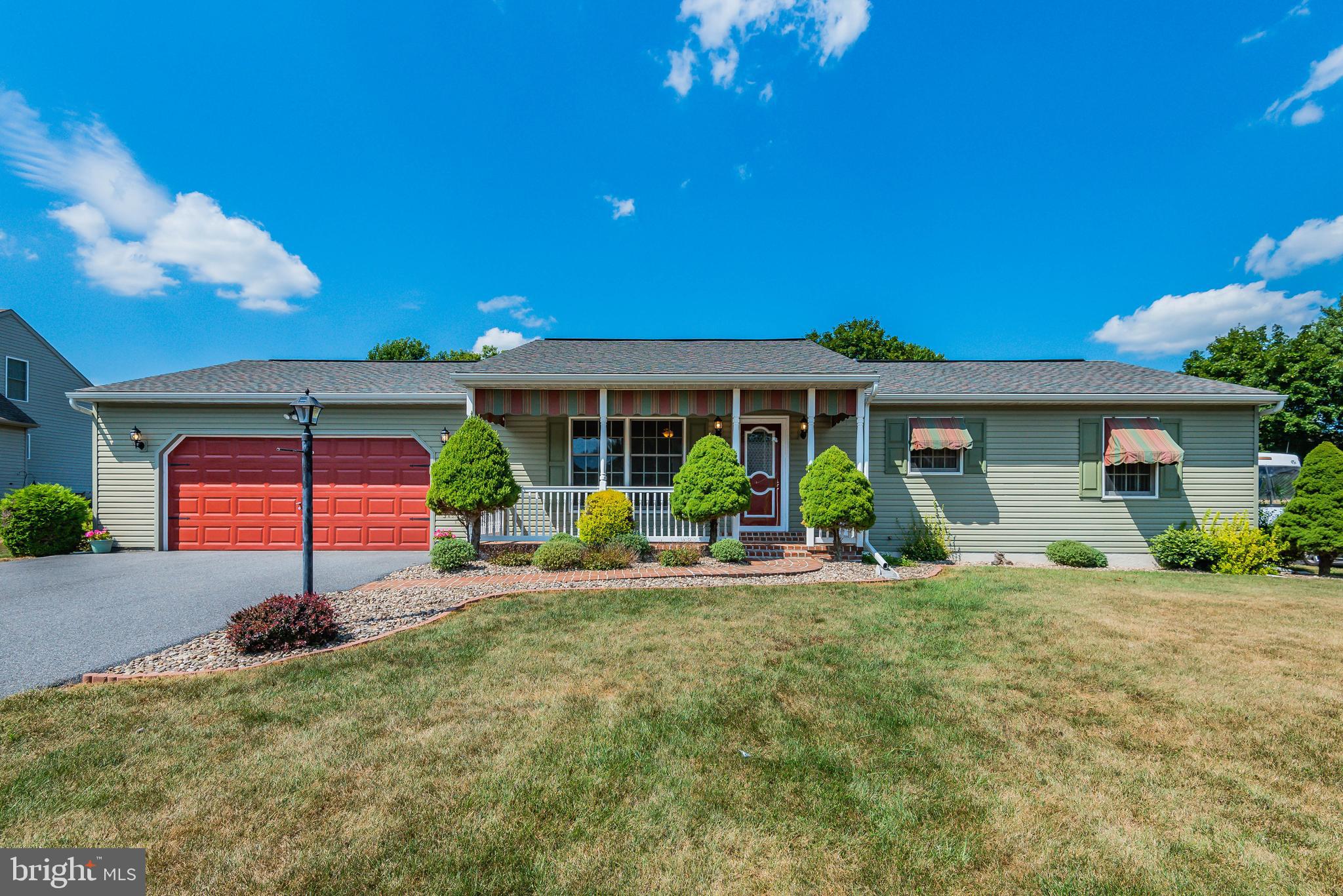 116 West Hunter Road Carlisle, PA 17015 - Photo 1 of 26 Gallery Image 1