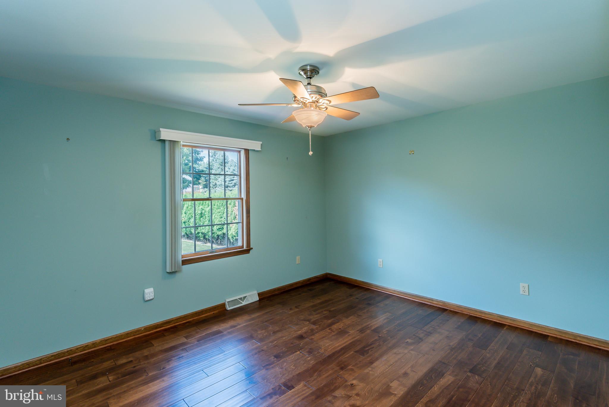 116 West Hunter Road Carlisle, PA 17015 - Photo 12 of 26 Gallery Image 12