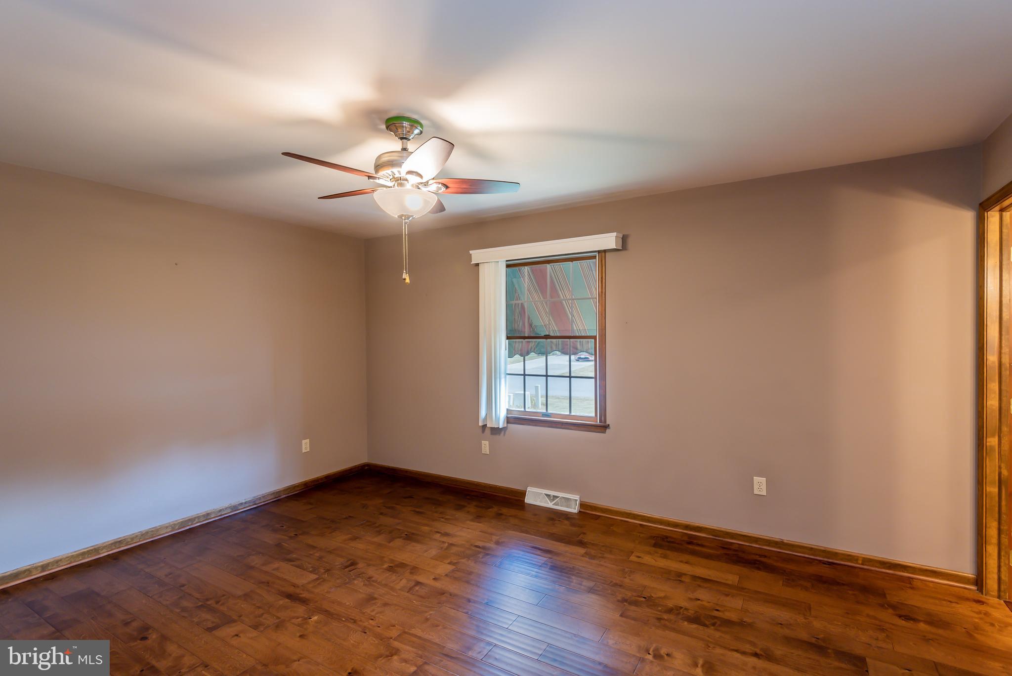 116 West Hunter Road Carlisle, PA 17015 - Photo 15 of 26 Gallery Image 15