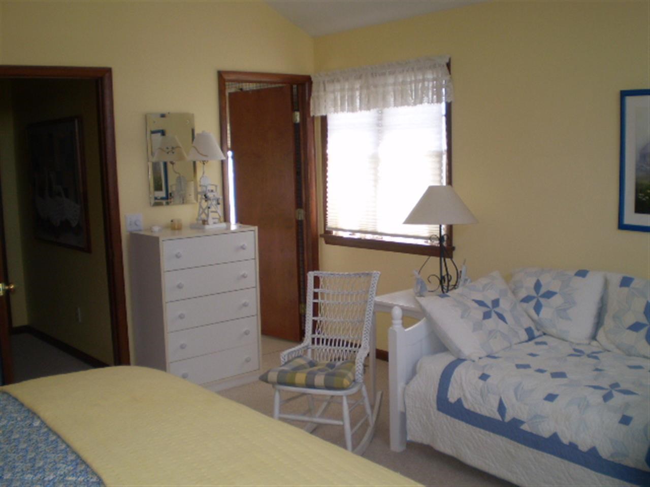 11953 North Ogden Point Road Syracuse, IN 46567 - Photo 22 of 30 Gallery Image 22