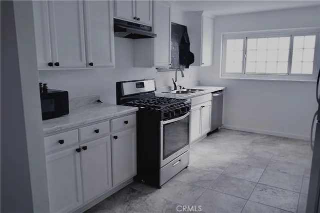 $450,000 | 755 West Holguin Street, Lancaster, CA 93534