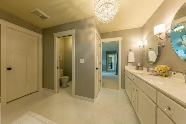 $749,900 | 8860 67th St Bay South, Cottage Grove, MN 55016