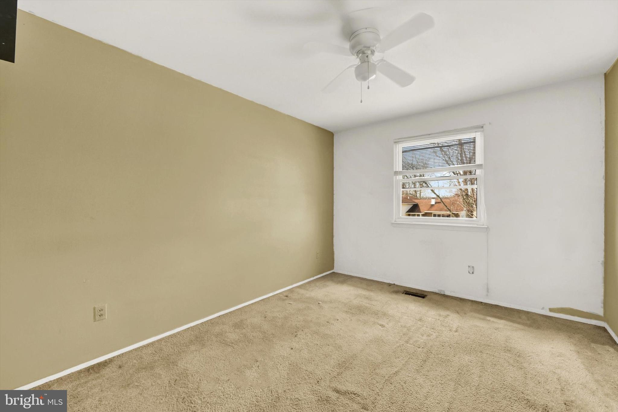 4017 Winlee Road Randallstown, MD 21133 - Photo 16 of 26 2nd Bedroom