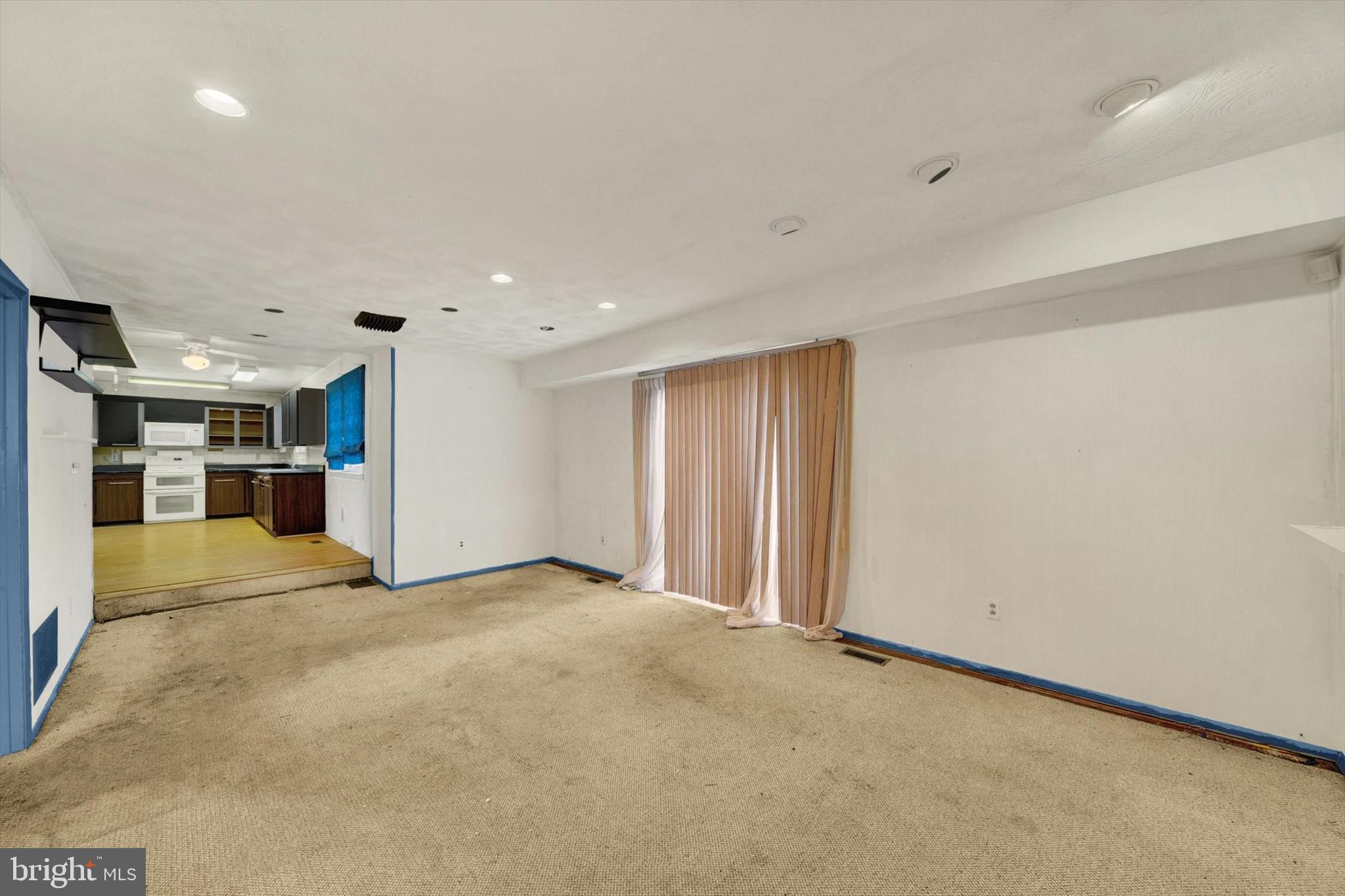 4017 Winlee Road Randallstown, MD 21133 - Photo 8 of 26 Family Room