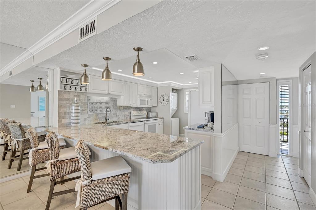 6480 Midnight Pass Road, Unit 612 Sarasota, FL 34242 - Photo 18 of 65 Gallery Image 18