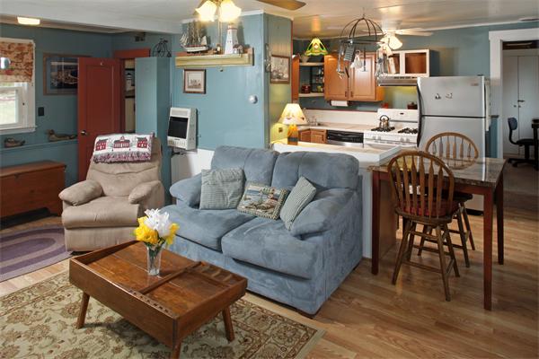 22 Rockview Road Hull, MA 02045 - Photo 4 of 8