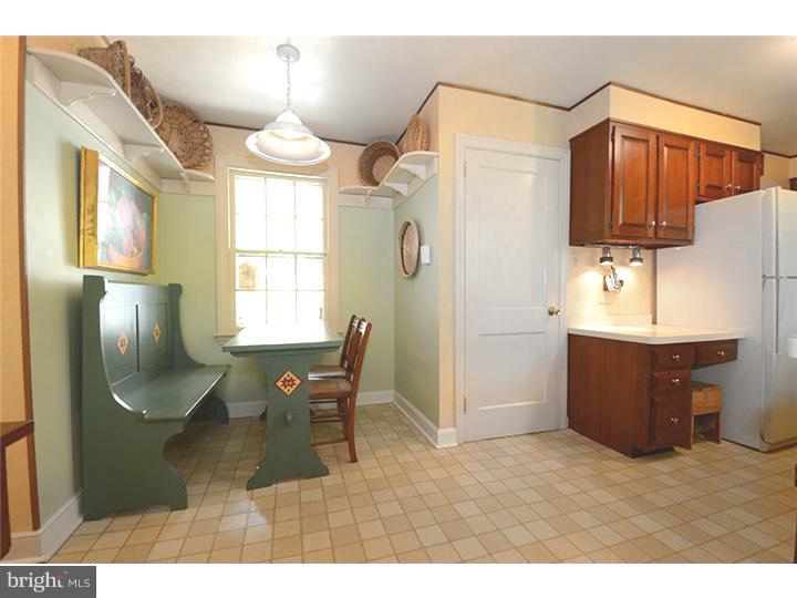 317 Hilldale Road Villanova, PA 19085 - Photo 6 of 22 Kitchen