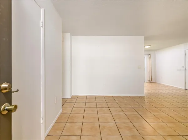 $2,800 | 11422 Wheeling Drive, Tampa, FL 33625