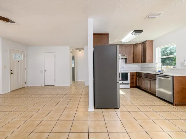 $2,800 | 11422 Wheeling Drive, Tampa, FL 33625