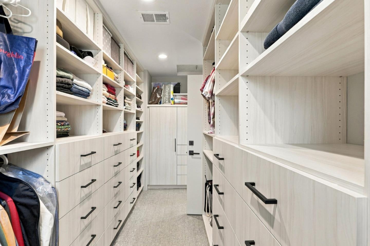 22348 McClellan Road Cupertino, CA 95014 - Photo 16 of 32 Gallery Image 16