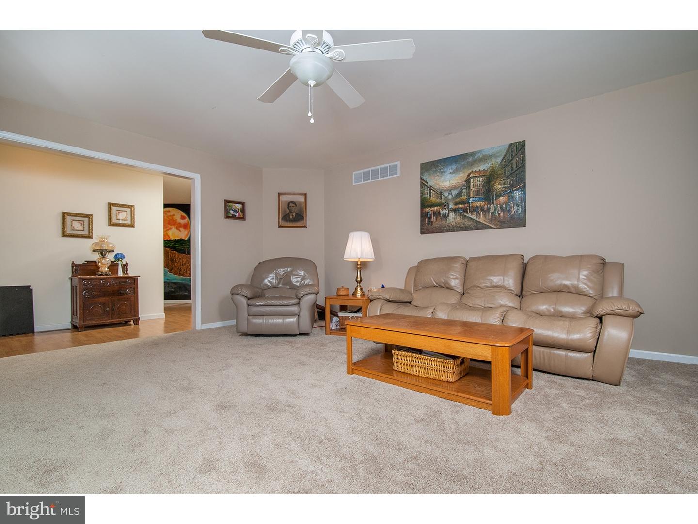 10286 Greentop Road Lincoln, DE 19960 - Photo 6 of 24 Living Room
