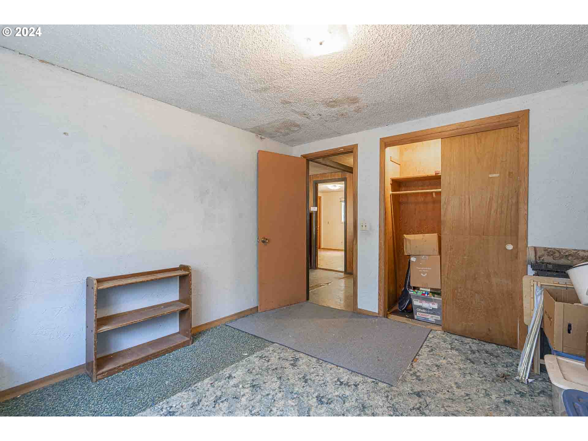 8820 Parker Road Independence, OR 97351 - Photo 5 of 41