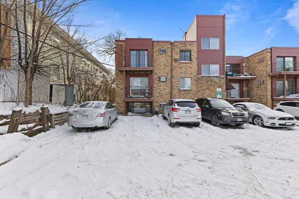 $1,250 | 520 Ridgewood Avenue, Unit 4, Minneapolis, MN 55403
