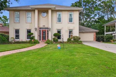 $599,900 | 22 Chateau Trianon Drive, Kenner, LA 70065