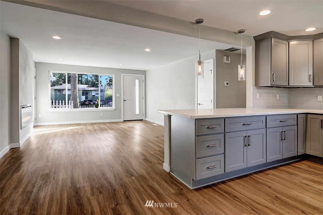 25 217th Place Southwest Bothell, WA 98021 - Photo 6 of 22