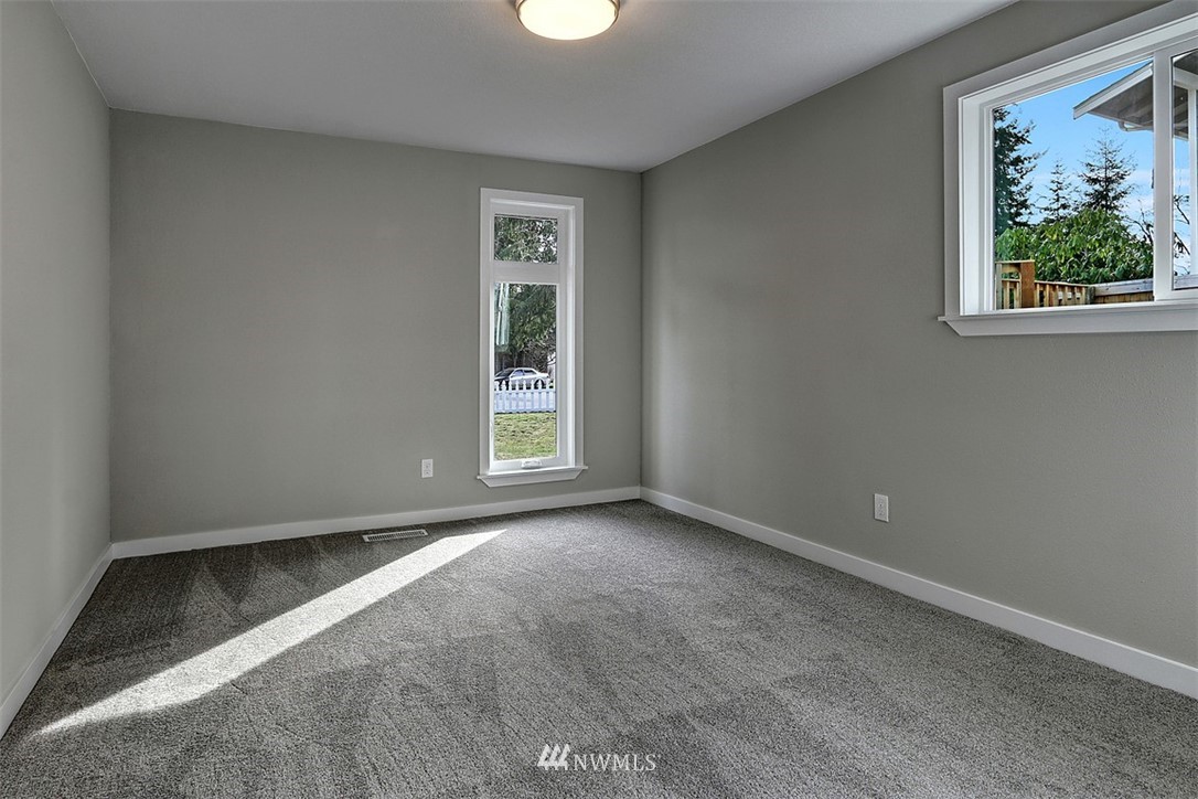 25 217th Place Southwest Bothell, WA 98021 - Photo 10 of 22