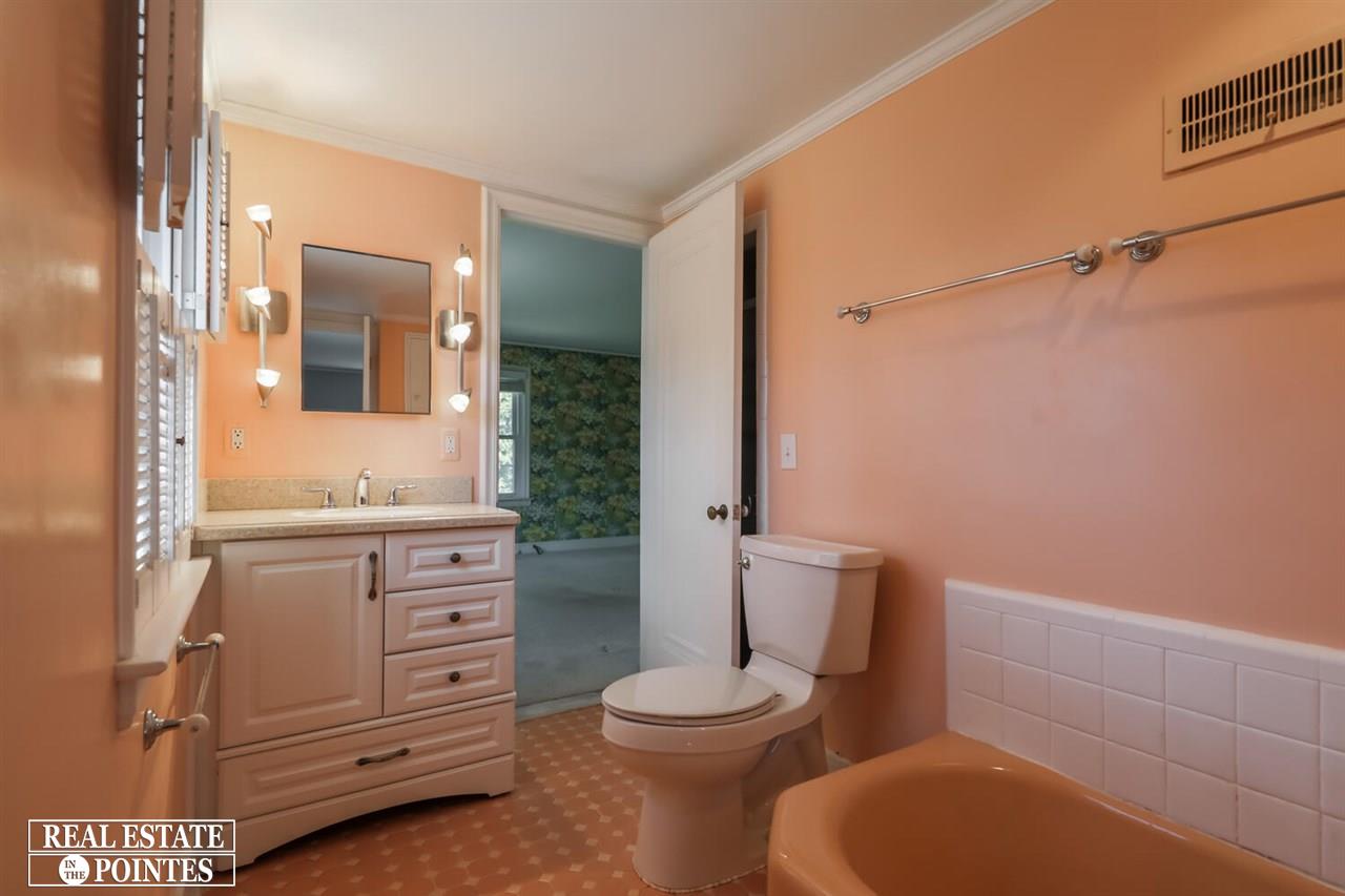 315 Touraine Road Grosse Pointe Farms, MI 48236 - Photo 19 of 33