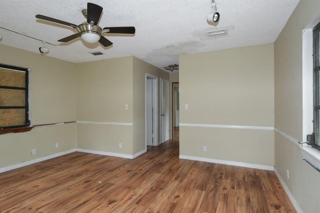 5534 3rd Road Lake Worth, FL 33467 - Photo 14 of 24 15_55343rdRd_2015_LowRes
