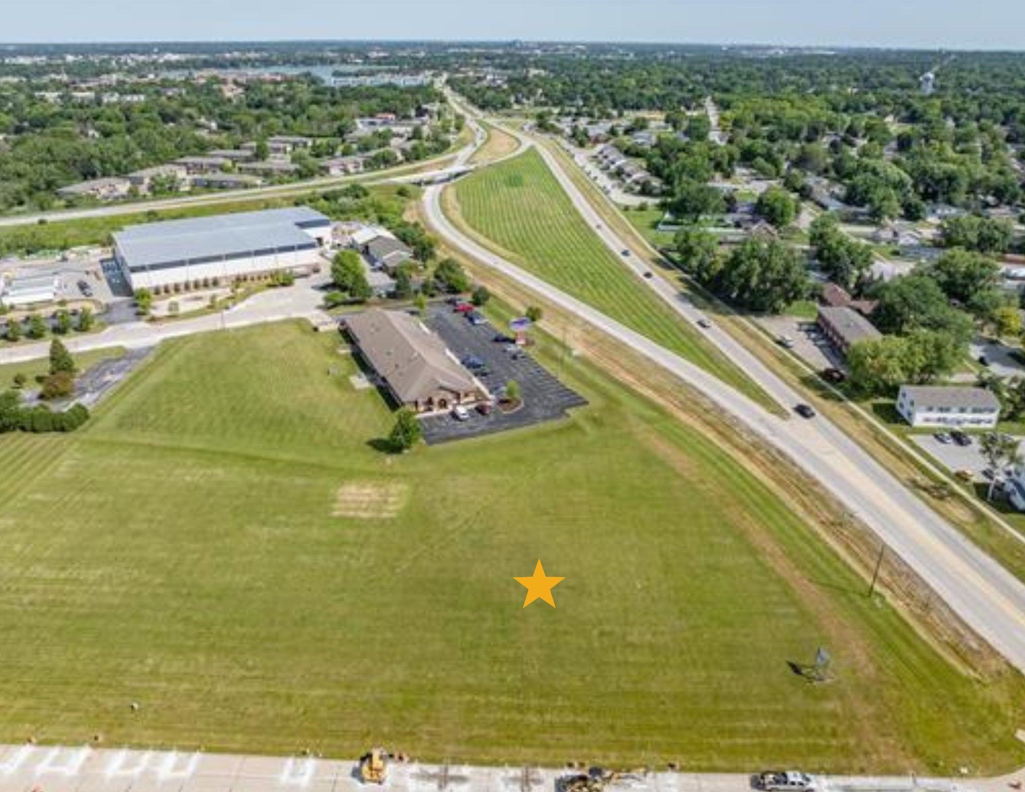 South Broadway Street De Pere, WI 54115 - Photo 2 of 11