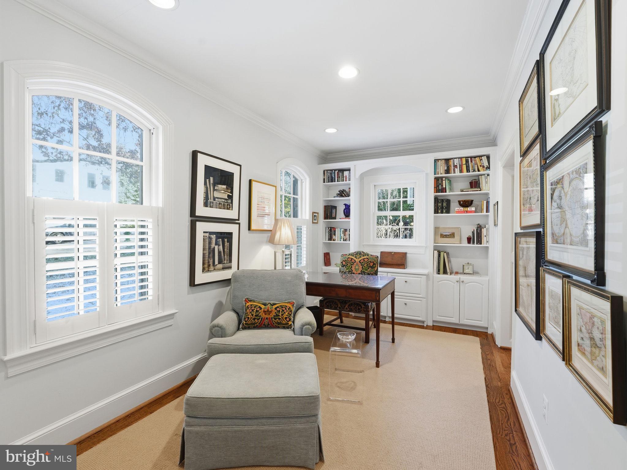 4944 Quebec Street Northwest Washington, DC 20016 - Photo 8 of 41 Well-appointed study with built-in bookcases.