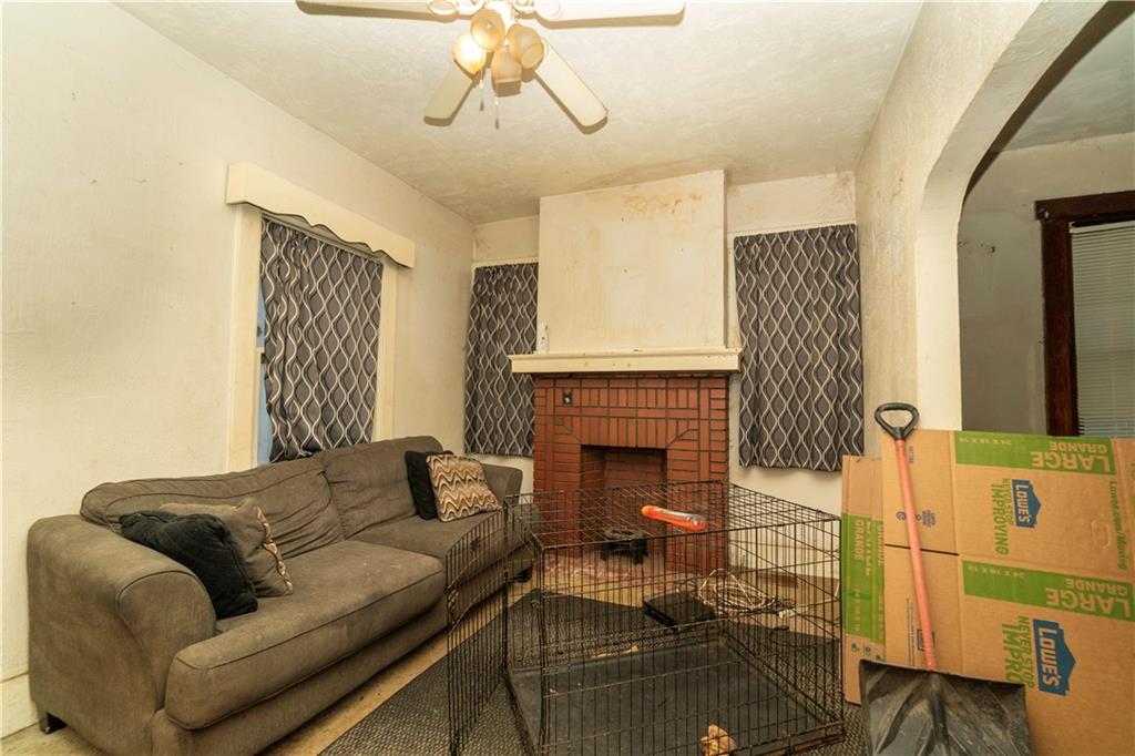 7586 Mt Carmel Road Pittsburgh, PA 15235 - Photo 12 of 24 Gallery Image 12