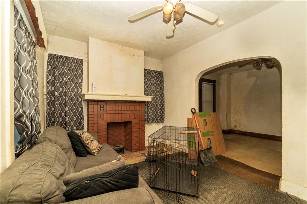 7586 Mt Carmel Road Pittsburgh, PA 15235 - Photo 13 of 24 Gallery Image 13