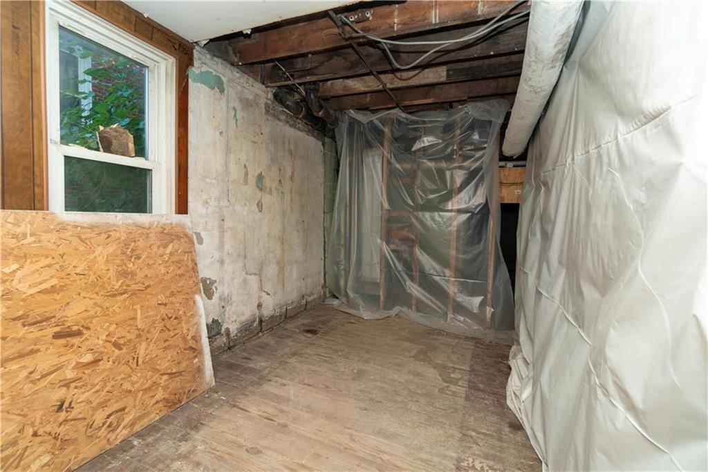 7586 Mt Carmel Road Pittsburgh, PA 15235 - Photo 17 of 24 Gallery Image 17