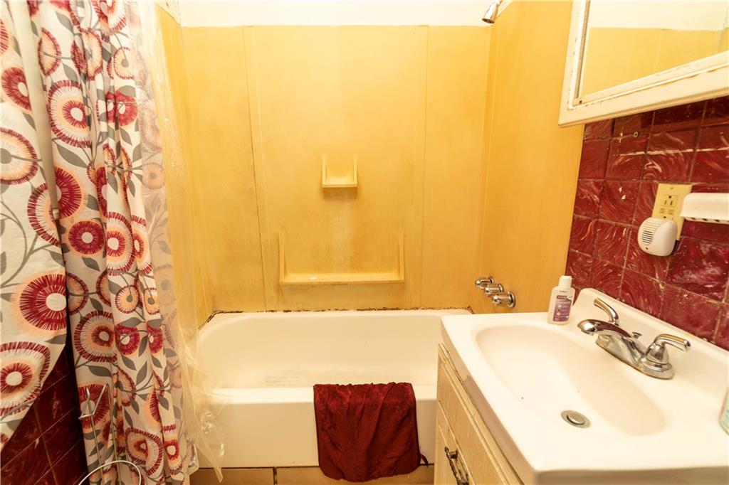 7586 Mt Carmel Road Pittsburgh, PA 15235 - Photo 5 of 24 Gallery Image 5