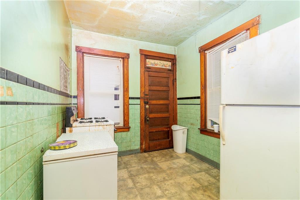 7586 Mt Carmel Road Pittsburgh, PA 15235 - Photo 6 of 24 Gallery Image 6