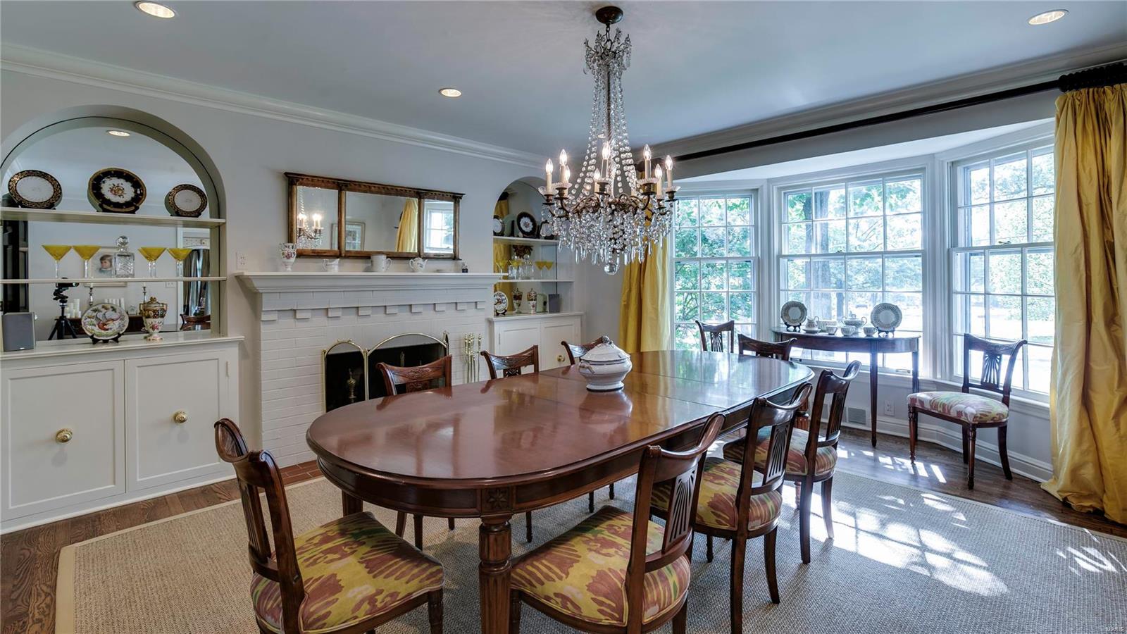 508 North Warson Road St. Louis, MO 63132 - Photo 8 of 36
