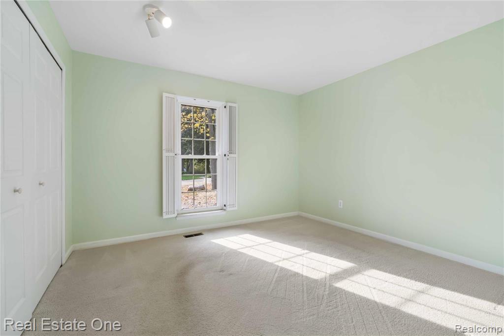 1822 Streamedge Court Rochester Hills, MI 48309 - Photo 14 of 24