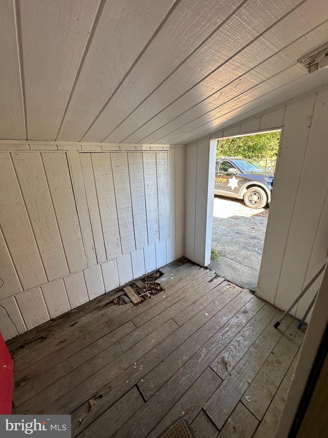 943 Cayots Corner Road Chesapeake City, MD 21915 - Photo 16 of 33 a view of an empty room and a window