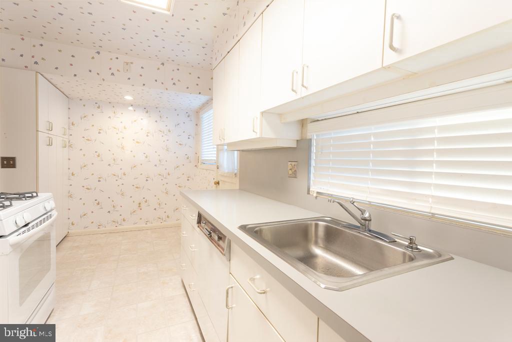 3206 Bonnie Road Baltimore, MD 21208 - Photo 11 of 42