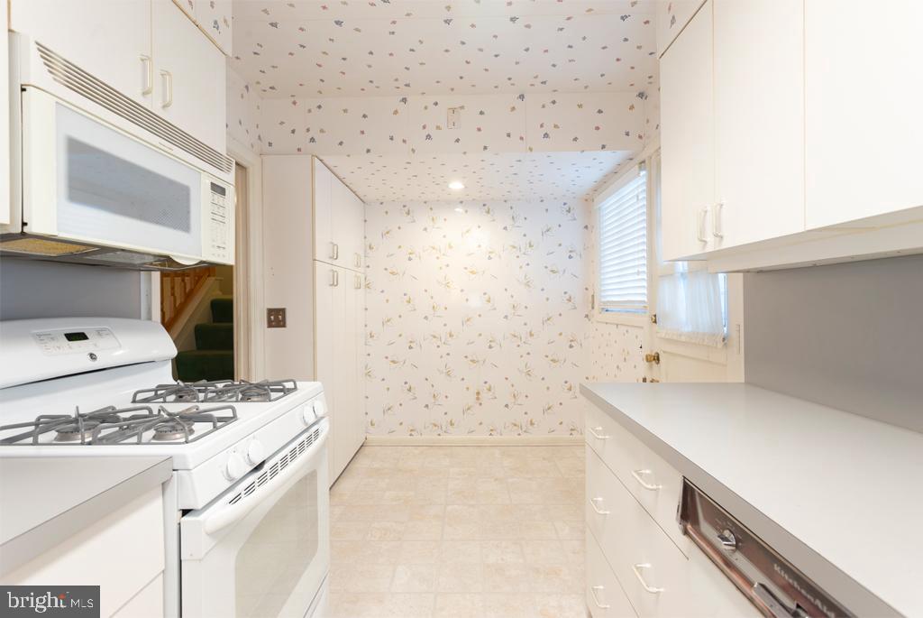 3206 Bonnie Road Baltimore, MD 21208 - Photo 12 of 42