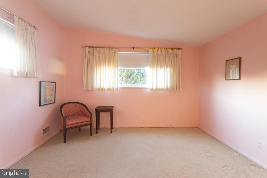 3206 Bonnie Road Baltimore, MD 21208 - Photo 20 of 42 Master Bedroom with Double Closets