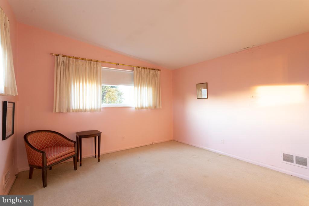 3206 Bonnie Road Baltimore, MD 21208 - Photo 21 of 42 Master Bedroom