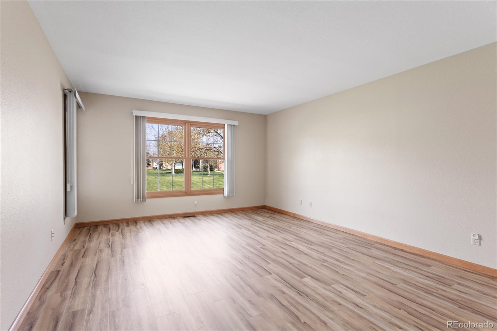 8991 Greenspointe Lane Highlands Ranch, CO 80130 - Photo 14 of 32 Gallery Image 14