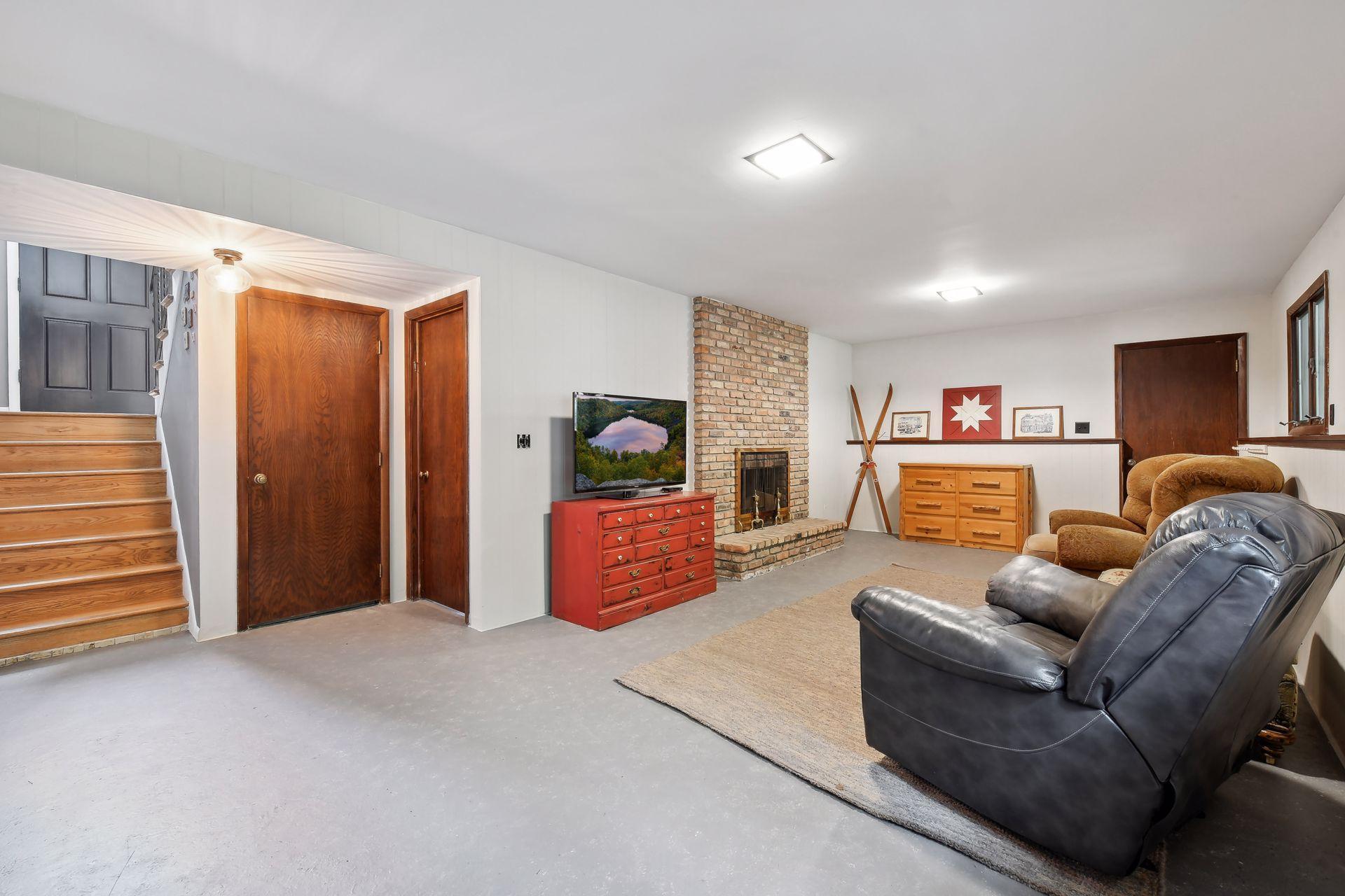 5620 Howards Point Road Shorewood, MN 55331 - Photo 36 of 70 Gallery Image 36